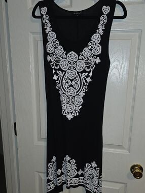 5th & Love Black Scoop Neck Tank